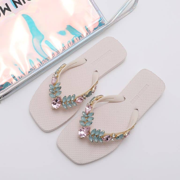 Jeweled Flat Beach Sandals TM251990 Summer White