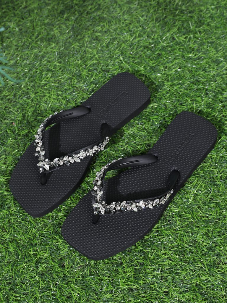 TM252001_SUMMER_BLACK_9